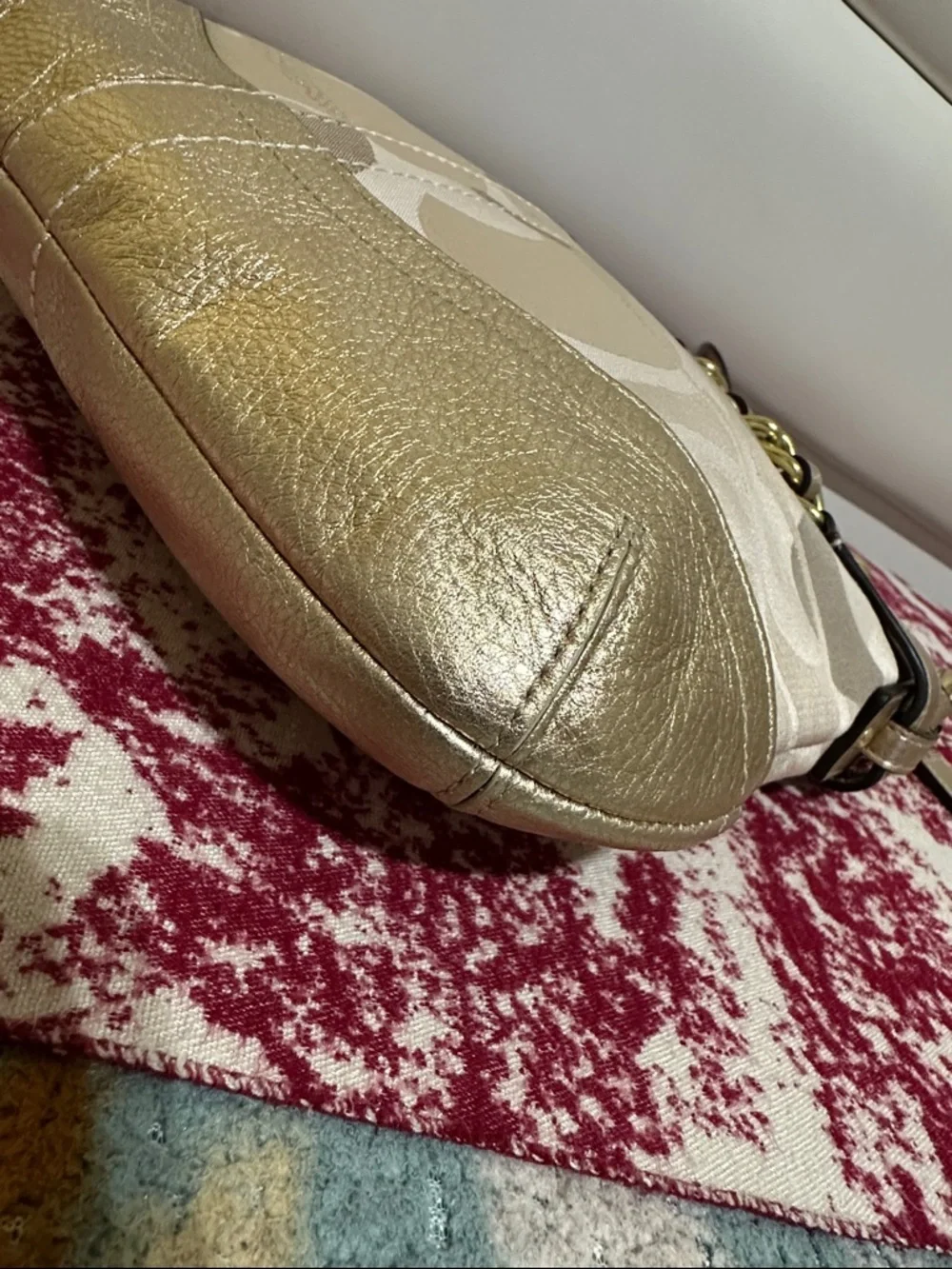 Coach Metallic Gold and Cream Signature Crossbody Shoulder/Crossbody Bag - Picture 9 of 15